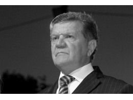 Prezydent WAKO Borislav Pelevic zmarł w wieku 61 lat po długiej chorobie.
