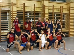 Egzamin na oficjalne stopnie kickboxingu w klubie 30 RUND USTKA TEAM Kickboxing